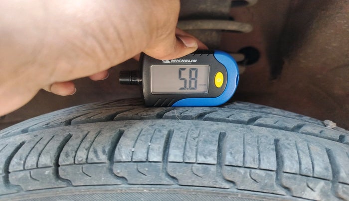 2011 Maruti Wagon R 1.0 LXI, Petrol, Manual, 28,843 km, tyre