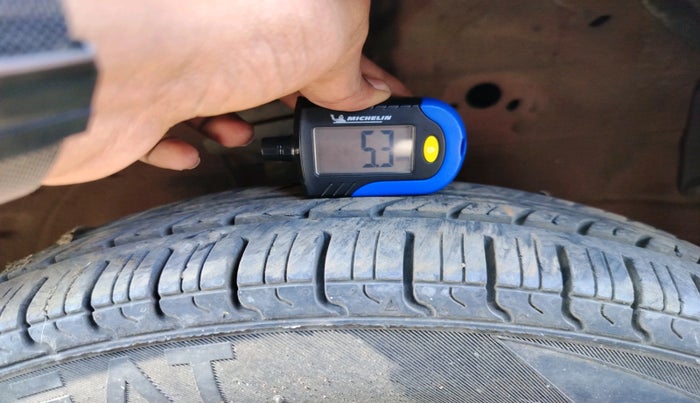 2011 Maruti Wagon R 1.0 LXI, Petrol, Manual, 28,843 km, tyre