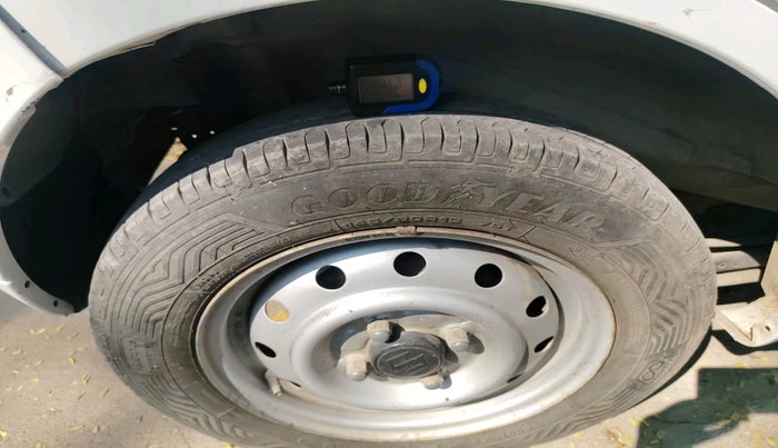 2017 Maruti Wagon R 1.0 LXI CNG, Petrol, Manual, 68,519 km, tyre