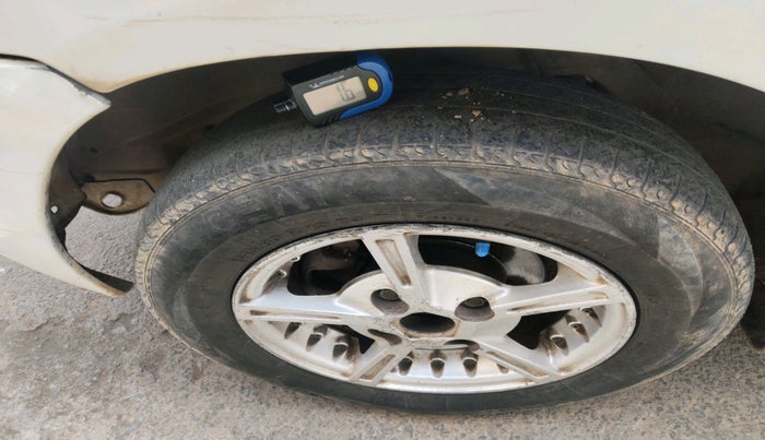 2011 Maruti Alto LXI, Petrol, Manual, 86,730 km, tyre