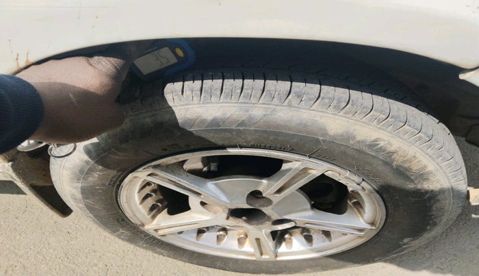 2011 Maruti Alto LXI, Petrol, Manual, 86,730 km, tyre