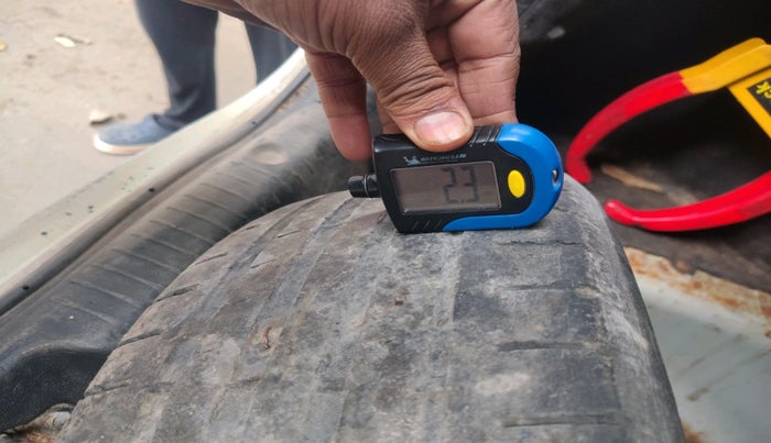 2013 Hyundai Verna FLUIDIC 1.6 VTVT SX, Petrol, Manual, 83,581 km, tyre