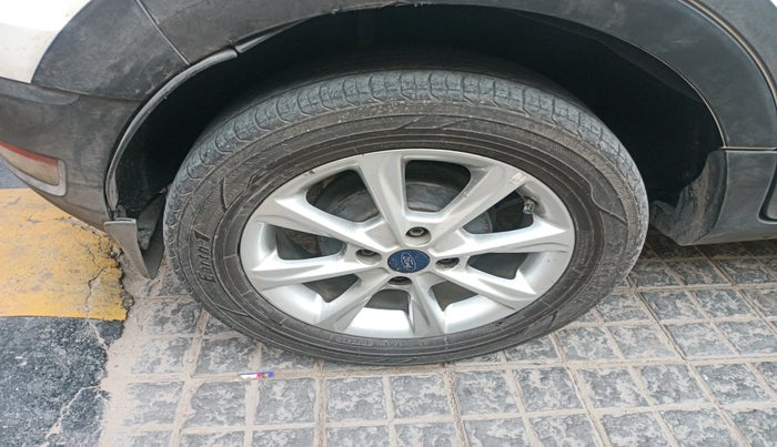 2018 Ford Ecosport TITANIUM 1.5L DIESEL, Diesel, Manual, 1,50,922 km, tyre