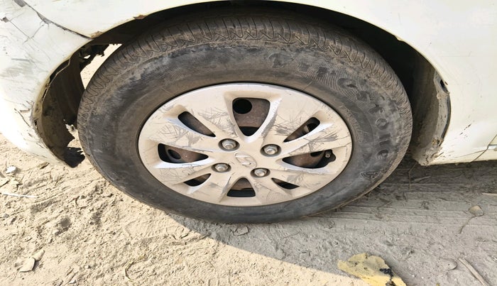 2012 Hyundai i10 MAGNA 1.2, Petrol, Manual, 90,424 km, tyre