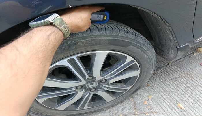 2022 Honda Amaze 1.2L I-VTEC VX CVT, Petrol, Automatic, 26,246 km, tyre