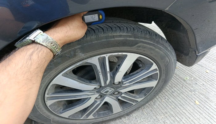 2022 Honda Amaze 1.2L I-VTEC VX CVT, Petrol, Automatic, 26,246 km, tyre