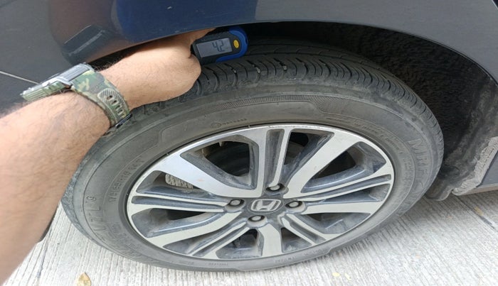 2022 Honda Amaze 1.2L I-VTEC VX CVT, Petrol, Automatic, 26,246 km, tyre