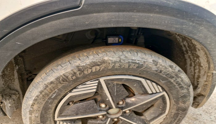 2024 Tata NEXON CREATIVE PLUS 1.2 REVOTRON 6 AMT, Petrol, Automatic, 51,177 km, tyre