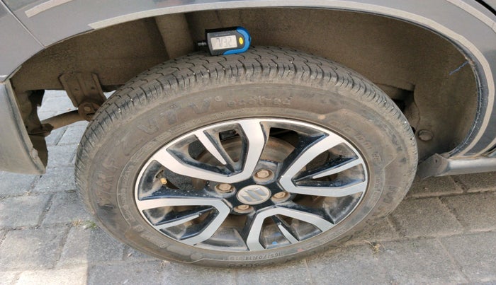 2021 Maruti S PRESSO VXI (O) CNG, Petrol, Manual, 37,010 km, tyre