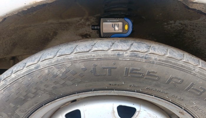 2012 Maruti Eeco 7 STR, Petrol, Manual, 1,29,551 km, tyre