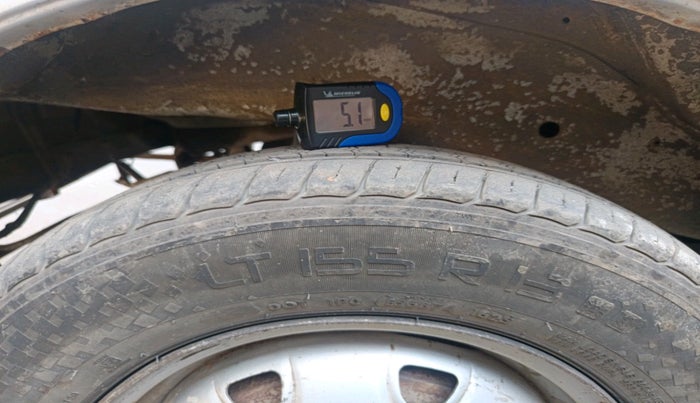 2012 Maruti Eeco 7 STR, Petrol, Manual, 1,29,551 km, tyre