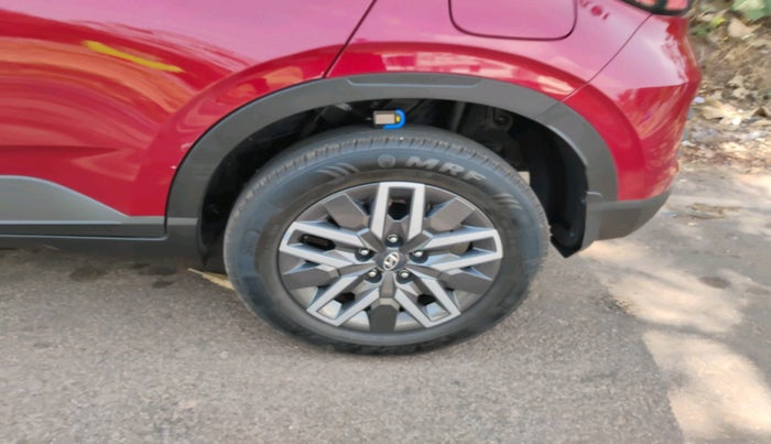 2022 Hyundai VENUE S (O) 1.0 TURBO IMT, Petrol, Manual, 13,163 km, tyre