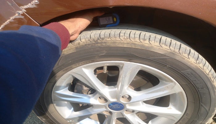 2018 Ford Ecosport TITANIUM 1.5L DIESEL, Diesel, Manual, 2,13,023 km, tyre