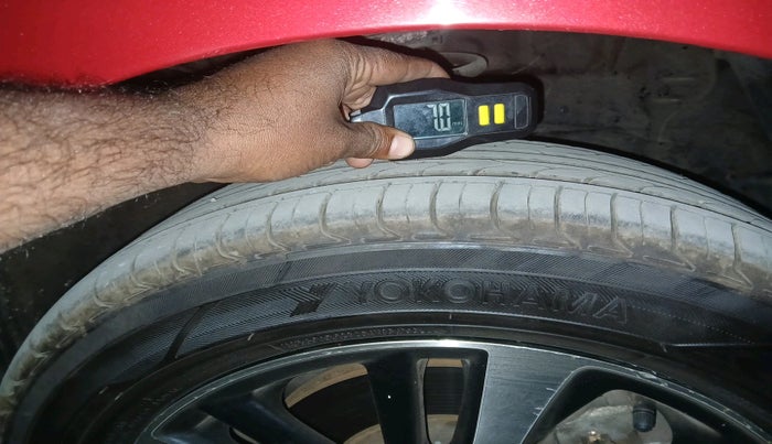 2020 Toyota YARIS V MT, Petrol, Manual, 29,531 km, tyre