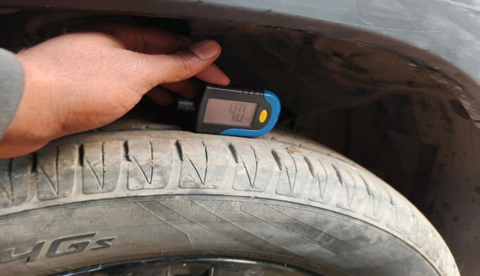 2018 Maruti Vitara Brezza ZDI PLUS DUAL TONE, Diesel, Manual, 93,830 km, tyre