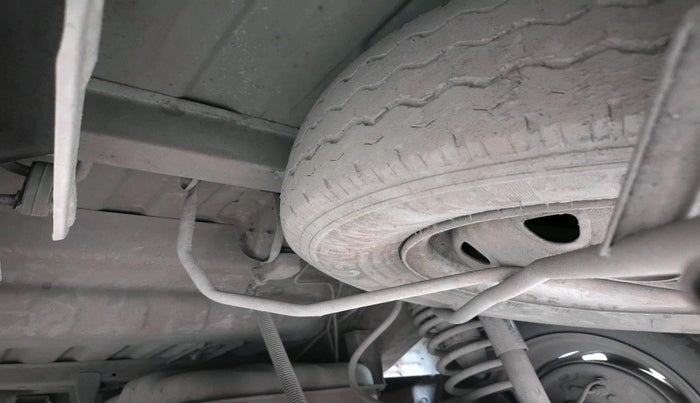 2017 Maruti Eeco 5 STR WITH A/C+HTR, Petrol, Manual, 2,32,491 km, tyre