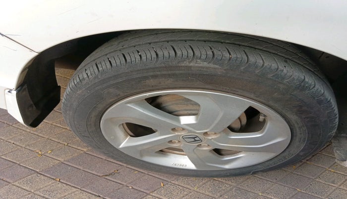 2014 Honda City 1.5L I-VTEC V MT, Petrol, Manual, 30,595 km, tyre