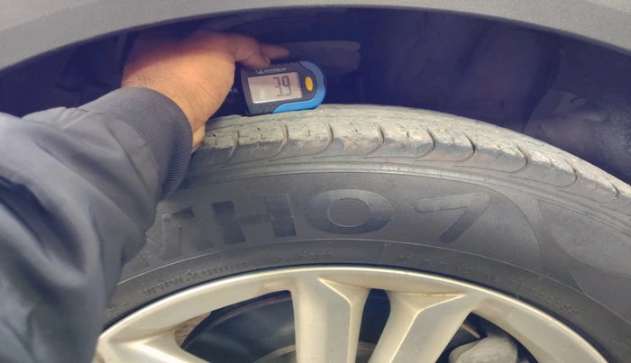 2017 Hyundai Creta SX PLUS 1.6 PETROL, Petrol, Manual, 55,571 km, tyre