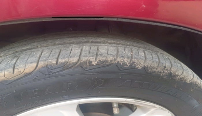 2010 Honda Jazz 1.2 L I-VTEC SELECT, Petrol, Manual, 75,504 km, tyre