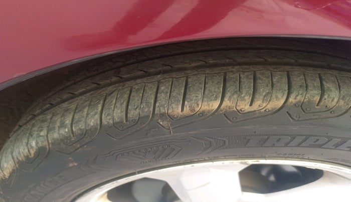 2010 Honda Jazz 1.2 L I-VTEC SELECT, Petrol, Manual, 75,504 km, tyre