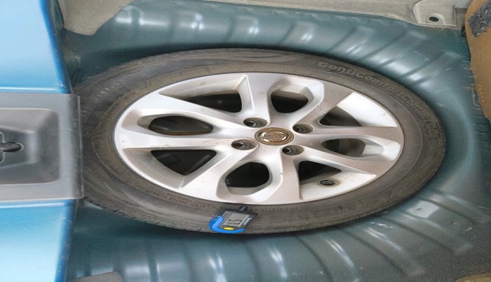 2015 Nissan Micra XV CVT, Petrol, Automatic, 37,298 km, tyre