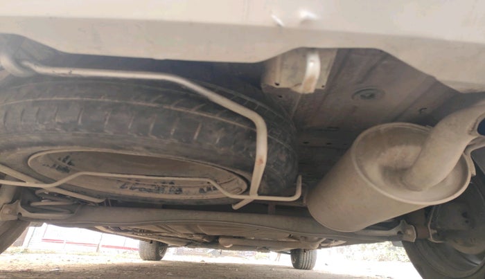 2021 Maruti Ertiga VXI CNG, CNG, Manual, 1,41,214 km, tyre