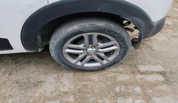 2021 Renault TRIBER RXZ, Petrol, Manual, 43,100 km, tyre