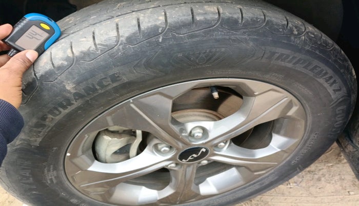 2023 KIA SELTOS  HTK PLUS 1.5 PETROL MT, Petrol, Manual, 50,848 km, tyre