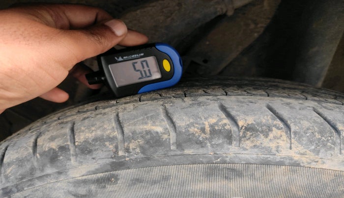 2022 Hyundai VENUE S 1.2, Petrol, Manual, 33,856 km, tyre