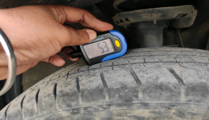 2022 Hyundai VENUE S 1.2, Petrol, Manual, 33,856 km, tyre