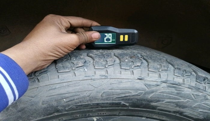 2021 Mahindra Thar LX HARD TOP 4WD MT, Diesel, Manual, 60,696 km, tyre