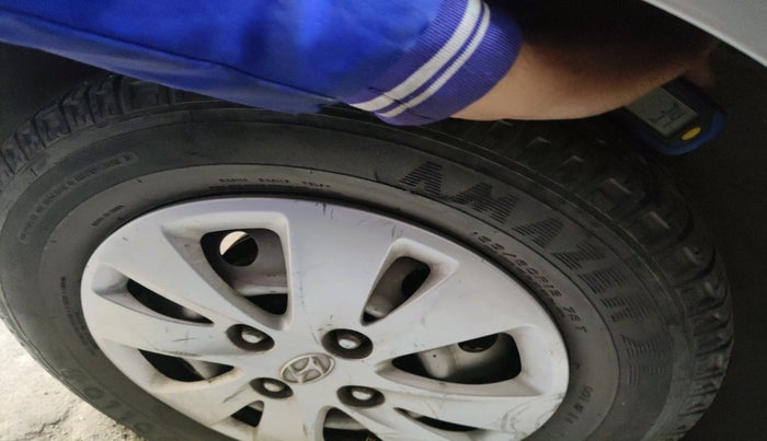 2011 Hyundai i10 ERA 1.1, Petrol, Manual, 1,28,322 km, tyre