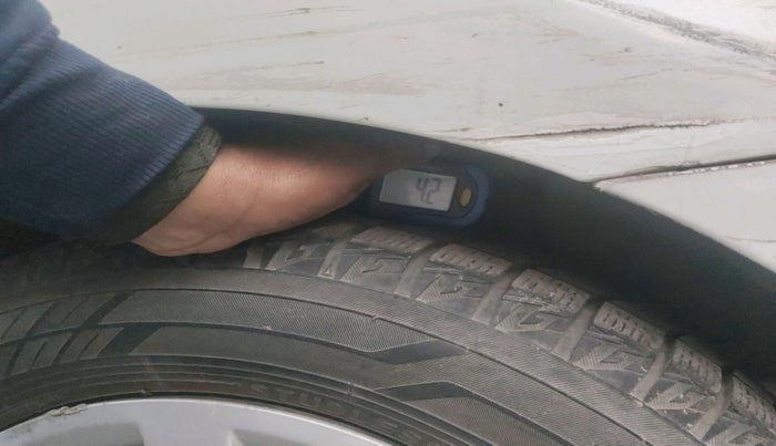 2013 Hyundai Verna FLUIDIC 1.6 VTVT EX, Petrol, Manual, 98,897 km, tyre