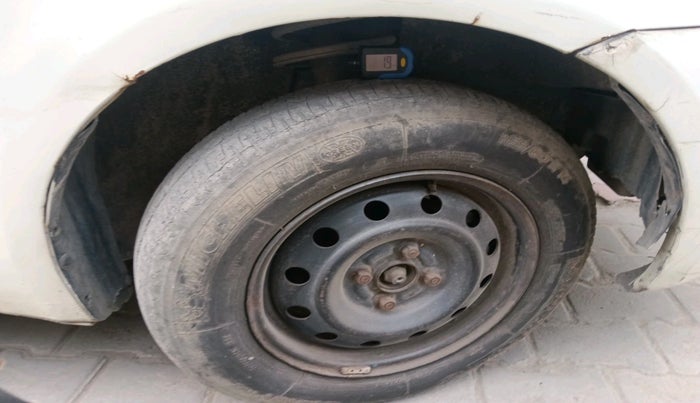 2011 Maruti Swift Dzire VXI, Petrol, Manual, 82,392 km, tyre