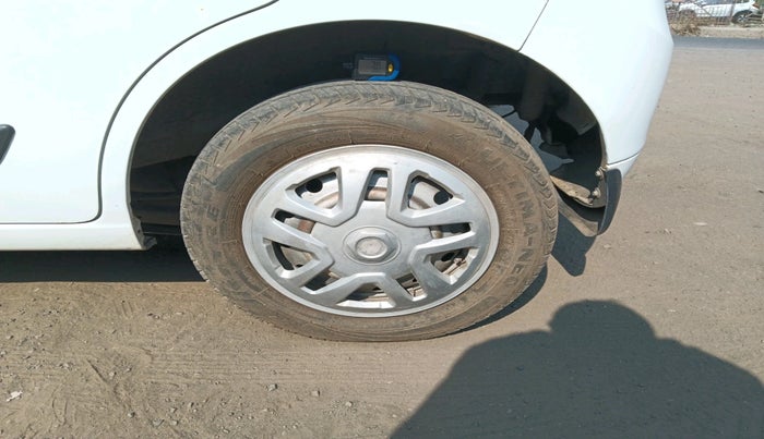 2016 Maruti Wagon R 1.0 LXI CNG, Petrol, Manual, 86,530 km, tyre