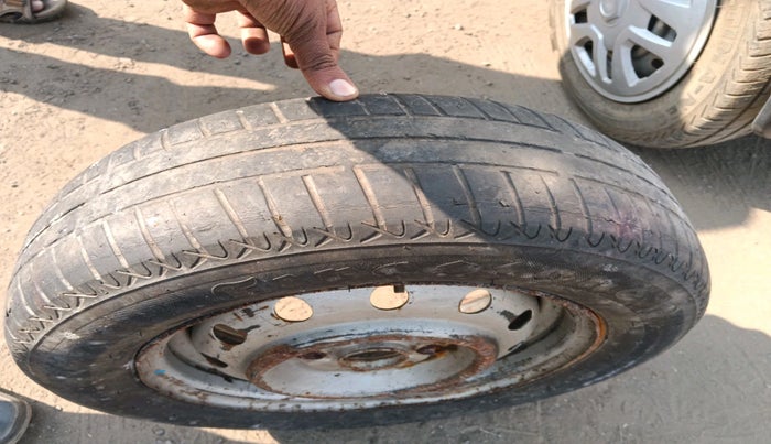 2016 Maruti Wagon R 1.0 LXI CNG, Petrol, Manual, 86,530 km, tyre