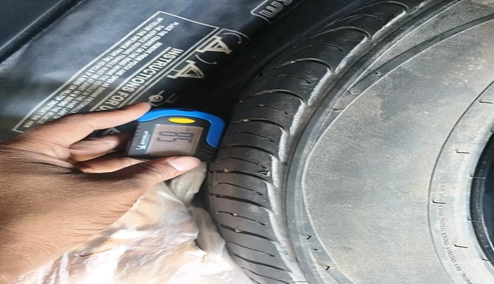 2019 Hyundai Creta SX 1.6 PETROL, Petrol, Manual, 6,33,748 km, tyre