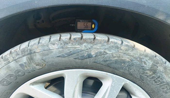 2019 Hyundai Creta SX 1.6 PETROL, Petrol, Manual, 6,33,748 km, tyre