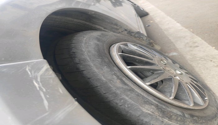 2019 Tata Tiago XZ PETROL, Petrol, Manual, 49,421 km, tyre