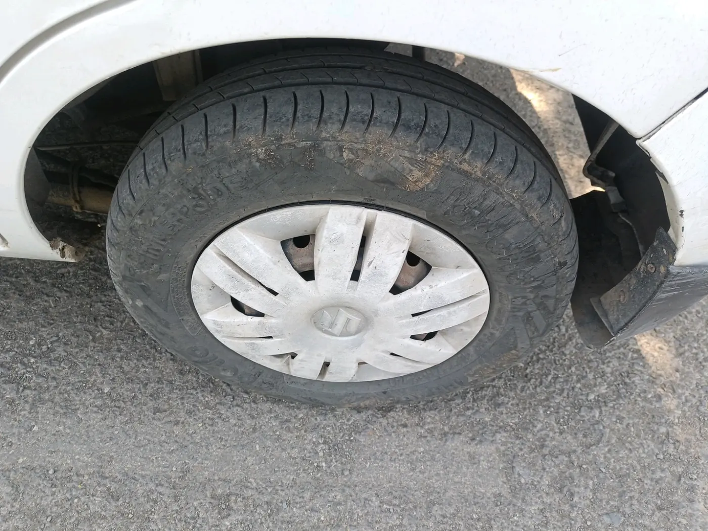 2018 Maruti Alto 800 LXI, CNG, Manual, 50,000 km, tyre
