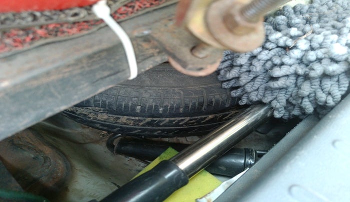 2018 Maruti Alto 800 LXI, Petrol, Manual, 50,000 km, tyre