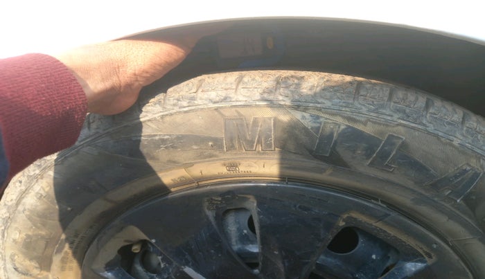 2011 Hyundai i10 MAGNA 1.2, Petrol, Manual, 39,514 km, tyre