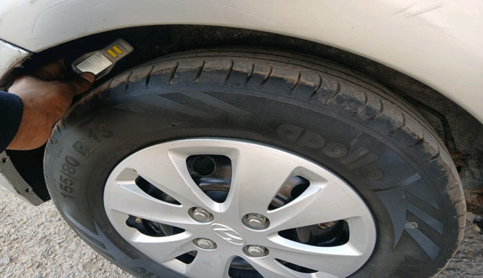 2011 Hyundai i10 MAGNA 1.2, Petrol, Manual, 1,11,436 km, tyre