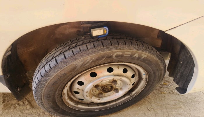 2011 Maruti Wagon R 1.0 LXI, Petrol, Manual, 88,819 km, tyre