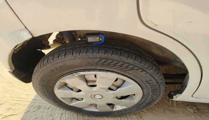 2011 Maruti Wagon R 1.0 LXI, Petrol, Manual, 88,819 km, tyre