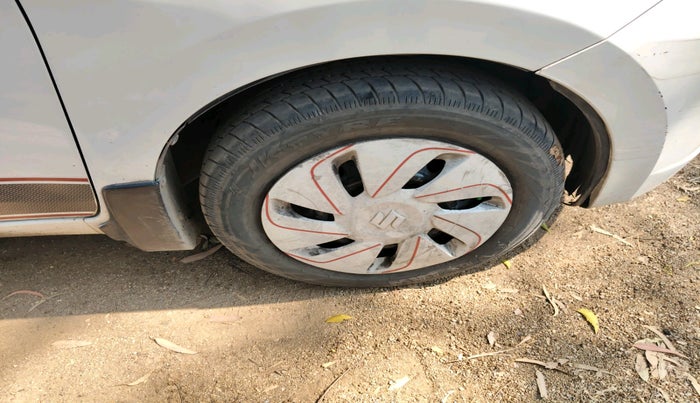 2016 Maruti Celerio VXI AMT, Petrol, Automatic, 1,05,218 km, tyre