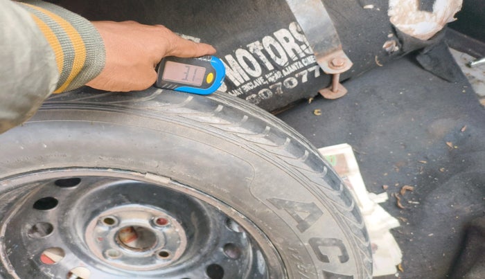 2015 Hyundai Xcent BASE 1.2, Petrol, Manual, 81,200 km, tyre