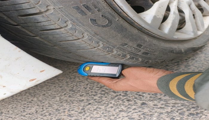 2015 Hyundai Xcent BASE 1.2, Petrol, Manual, 81,200 km, tyre