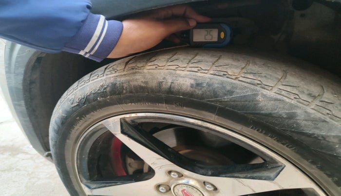 2023 KIA SELTOS HTK 1.5 PETROL, Petrol, Manual, 43,506 km, tyre