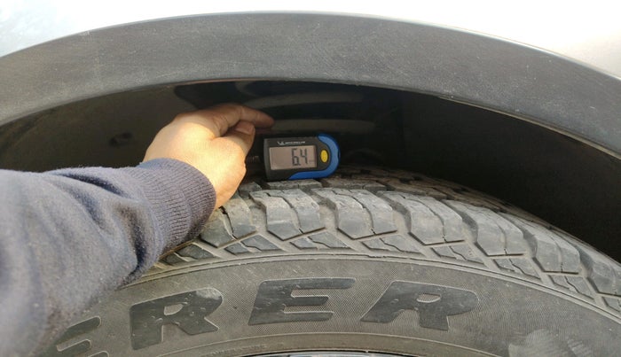 2018 Mahindra XUV500 W7, Diesel, Manual, 63,512 km, tyre